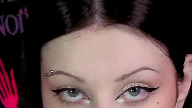 Kimpossible1 live cam