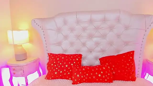 JuliannaGarcia live cam