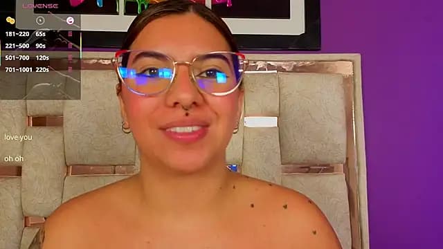 emilyy_cooperr live cam