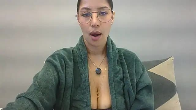 luvely_unique_ live cam