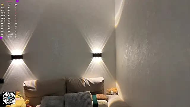 LouiseChavez live cam