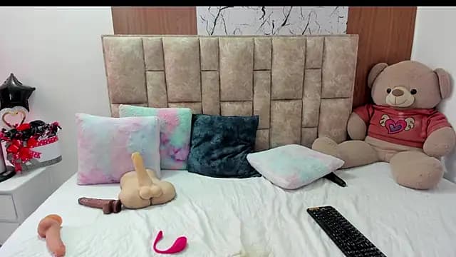 lisawill08 live cam on Stripchat