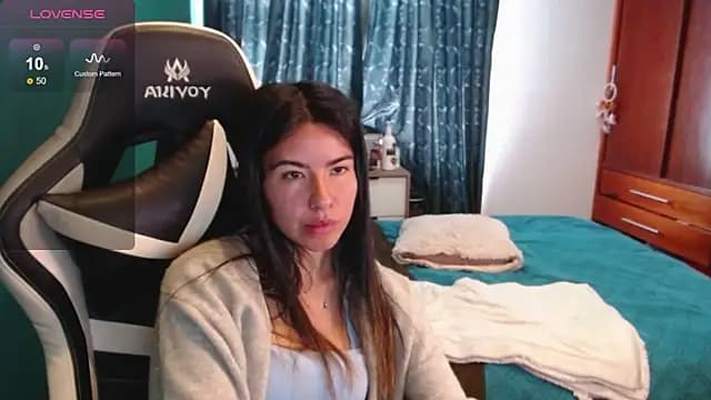 alice_middlee live cam