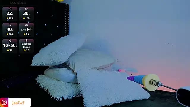 Levii_Ackermann live cam on Stripchat