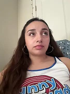 CharmingMaddie live cam