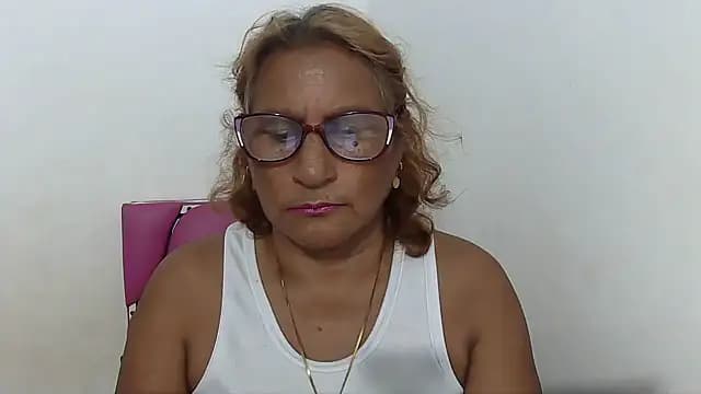 charrysexy1 live cam