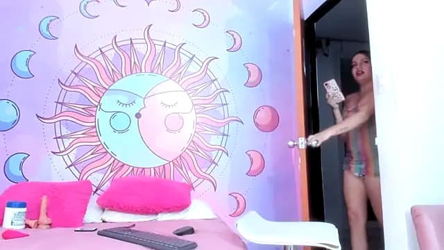 luna_hoott live cam on Stripchat