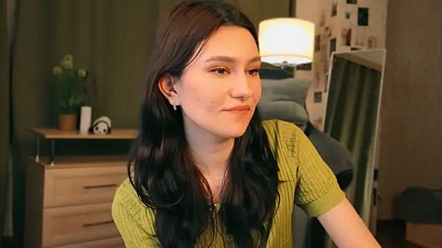 tinystarlight live cam on Stripchat