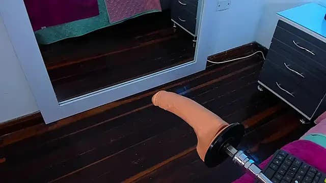 AdeleJhones live cam on Stripchat