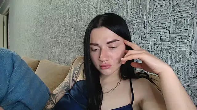 Liana_diva live cam