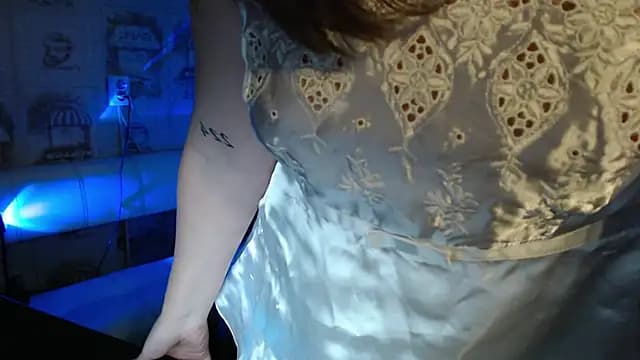 Flora_flowers_ live cam