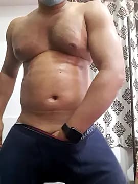 Guyinformal live cam