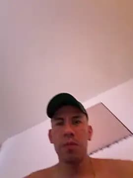 coupleguys29 live cam