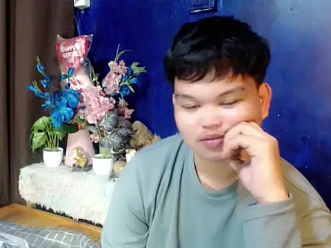 Rain_cum live cam on Stripchat