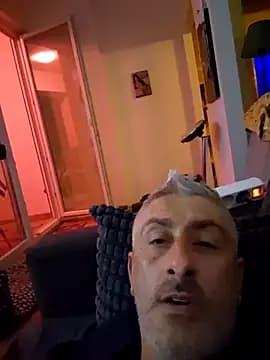 cuci45 live cam on Stripchat