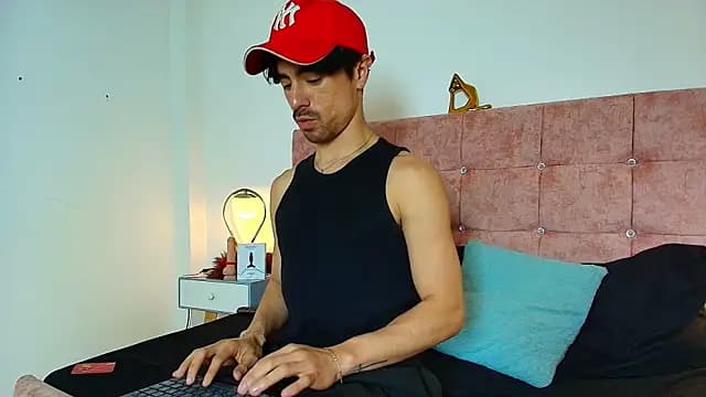 Ethan_Briggs_ live cam
