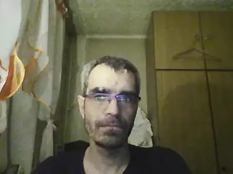 Gattuzoman85 live cam