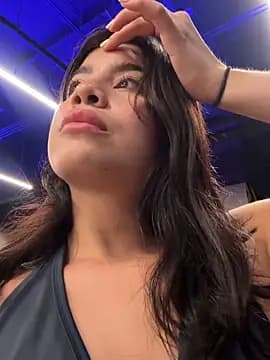 LisaMartinez34 live cam