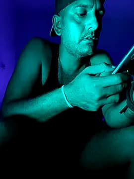 INDIANJONNYSINN live cam on Stripchat