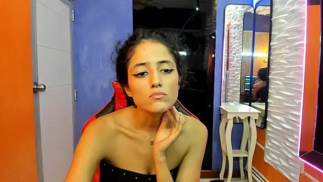 emily_rz1 live cam on Stripchat