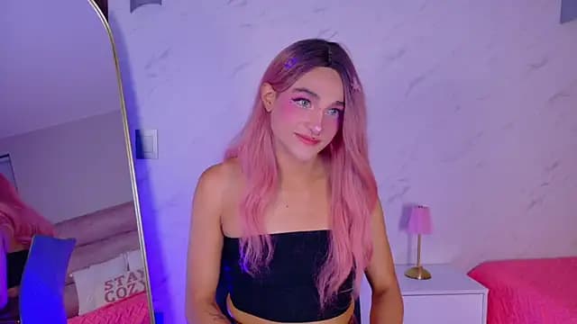 Mikavelvet08 live cam on Stripchat