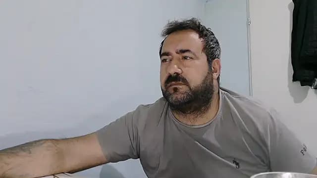 mio_jaks live cam on Stripchat