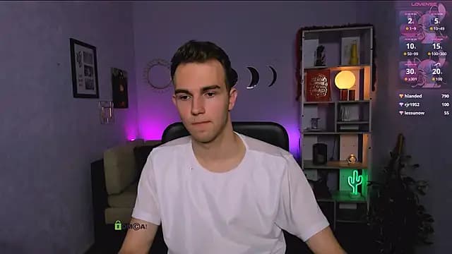 astren_villo live cam