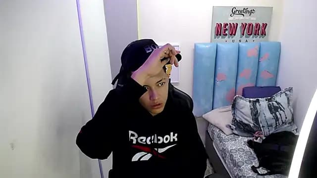 Street_poemm_ live cam