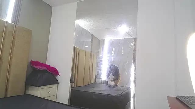 Shanel_black live cam