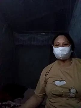 Heylen_hooo live cam on Stripchat