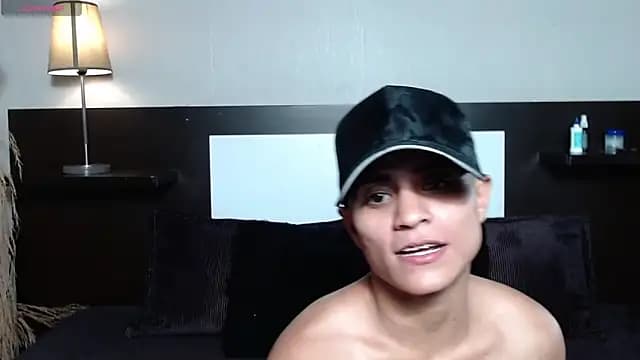 Liiamthompson live cam