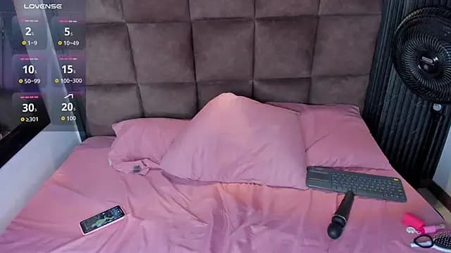 Rose_Evans__ live cam