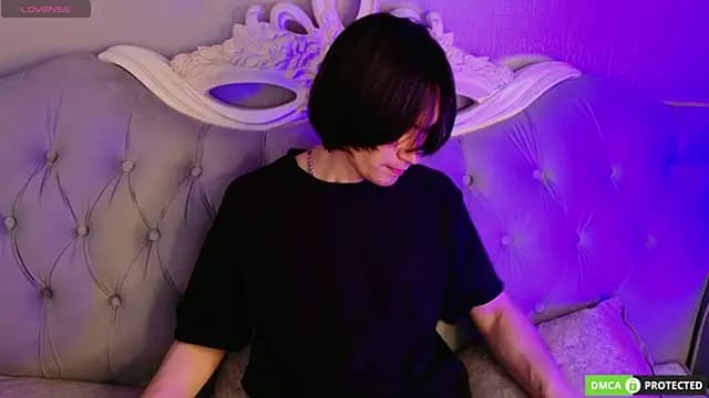 CalvinOwens live cam on Stripchat