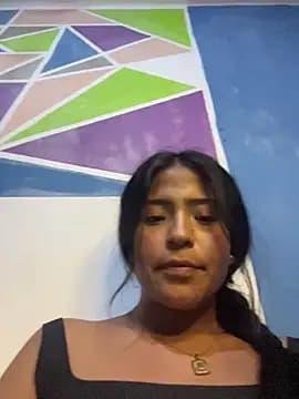 LeahBar live cam on Stripchat