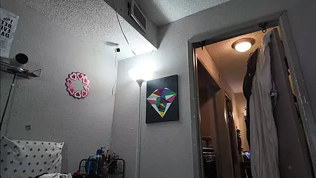 Triggerhappycj100 live cam