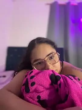 CurlyGirl_1 live cam