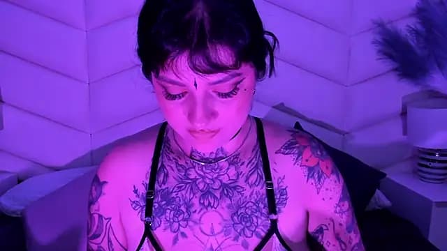 iam__mystic live cam