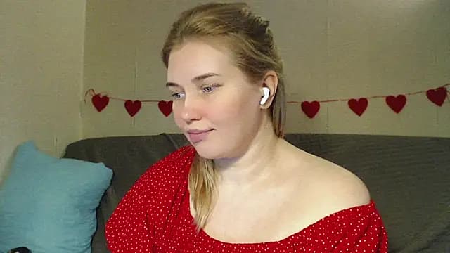 mmmPinUpGirl live cam on Stripchat