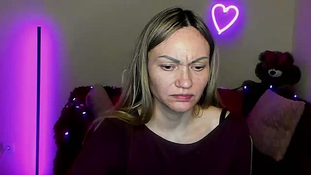 BlondMikey22 live cam