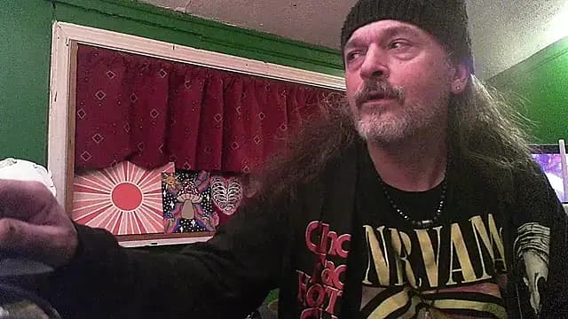 HippieDad333 live cam