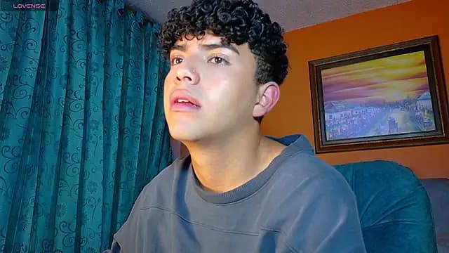 Nicksyto live cam on Stripchat