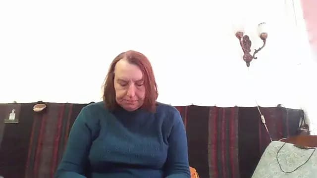 AnnaLive570 live cam on Stripchat