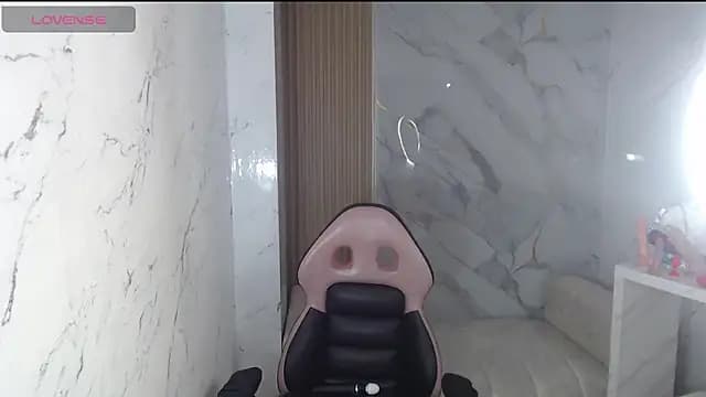 lili_mint_tf live cam