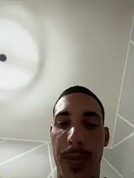 piccolo2002 live cam