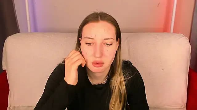 JollyBlondy live cam