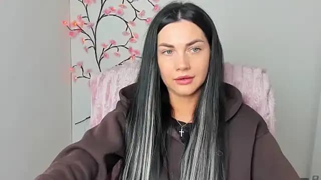 Lune_Moon live cam on Stripchat