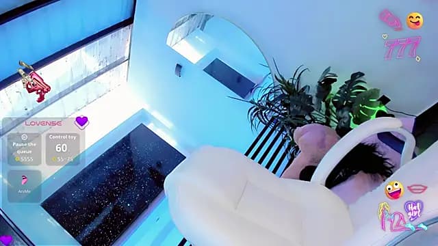 Valentiina_Foxx live cam