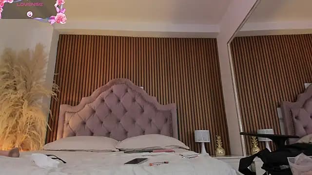 Violett_hott_ live cam