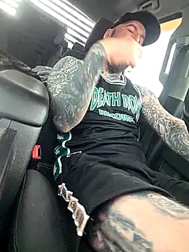 Beardedtattood live cam