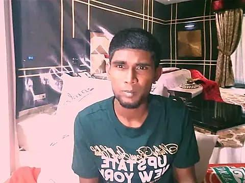 IndianThuggin live cam on Stripchat